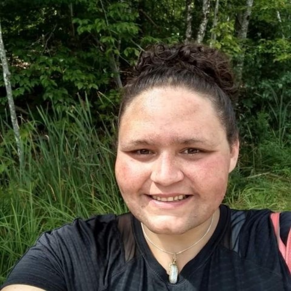 Meet your Posher, Kayla